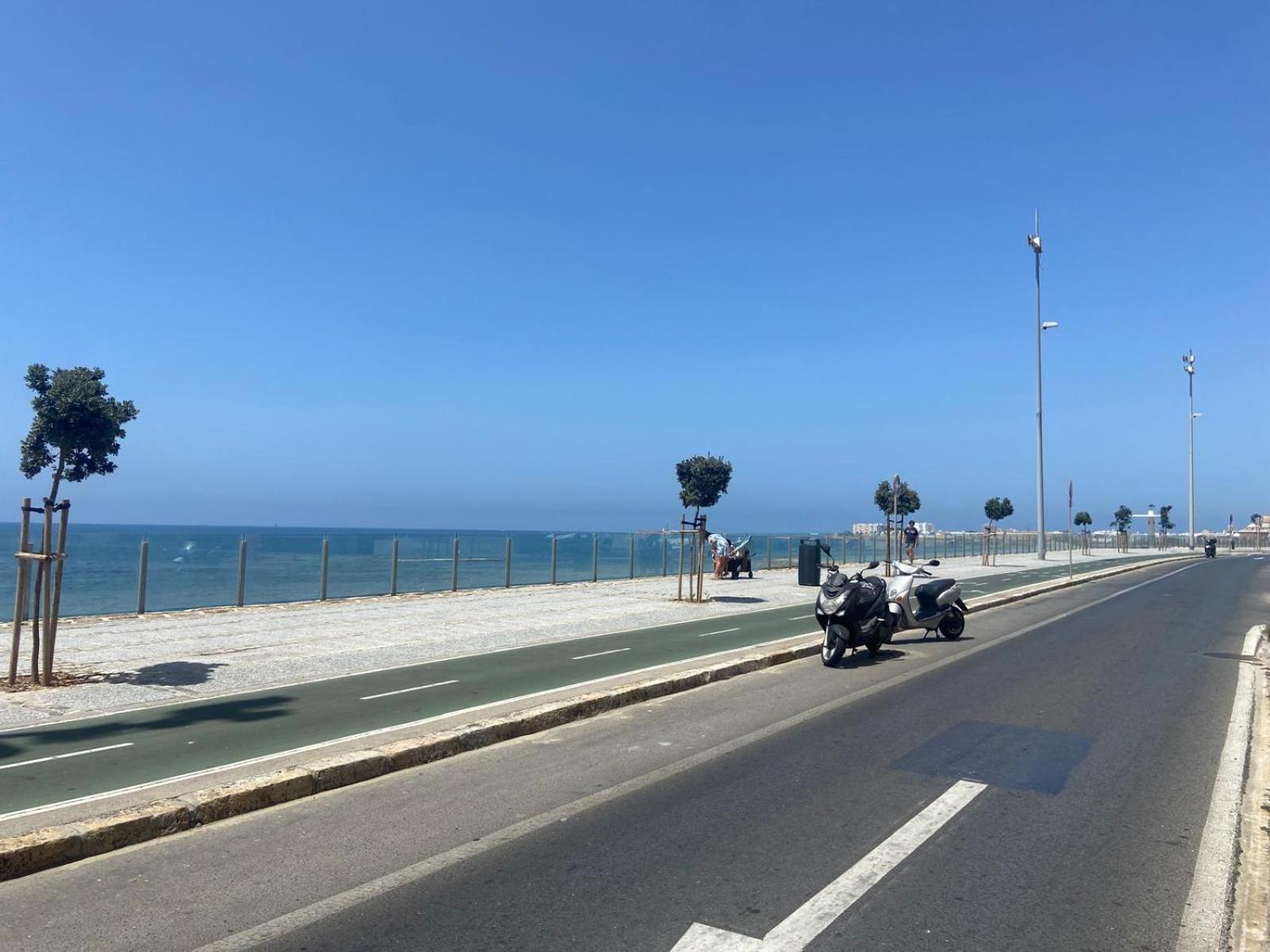 Apartamento A Pie De Playa 카디스 외부 사진